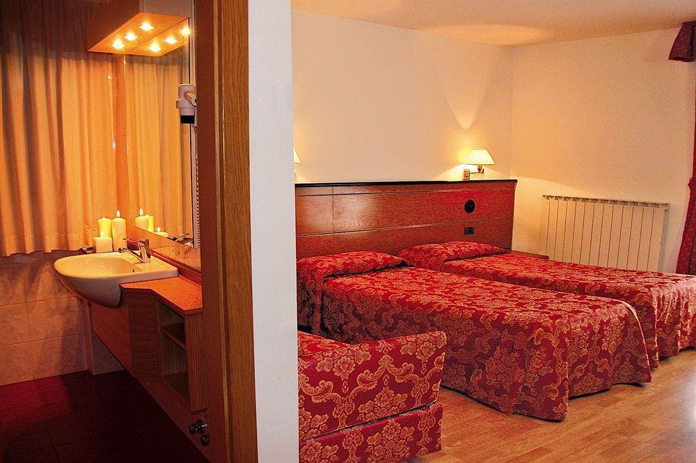 Albergo Aprica Garni Екстер'єр фото